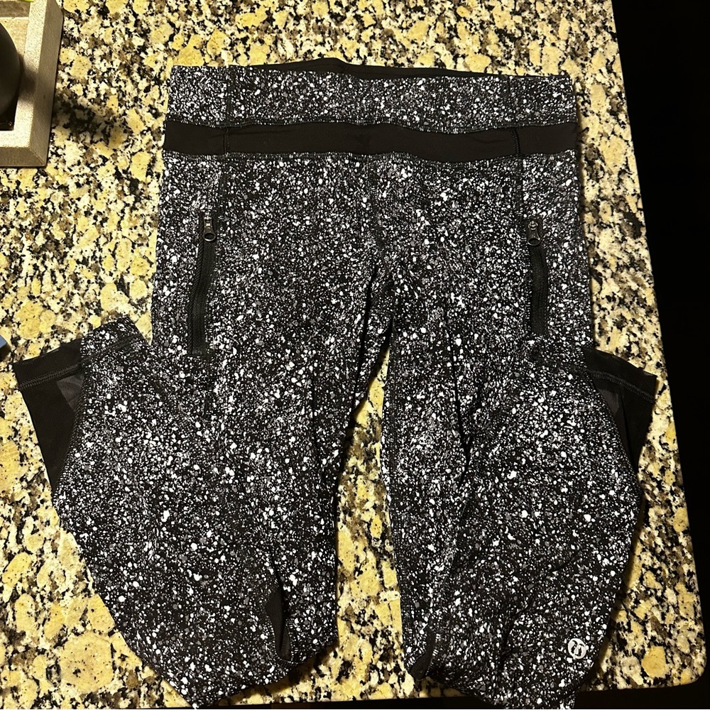 Lulu Cropped leggings